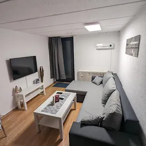 https://direkt-an-der-s-bahn-gelegenes-gemutliches-souterrain.dortmundhotels.net